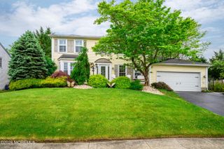 3 Heritage Drive, Howell, NJ 07731