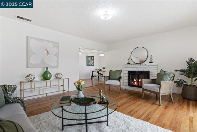 4081 Salem St, Concord, CA 94521