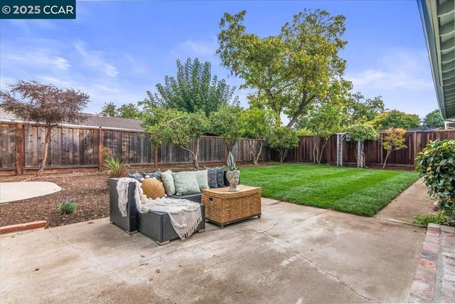 4081 Salem St, Concord, CA 94521