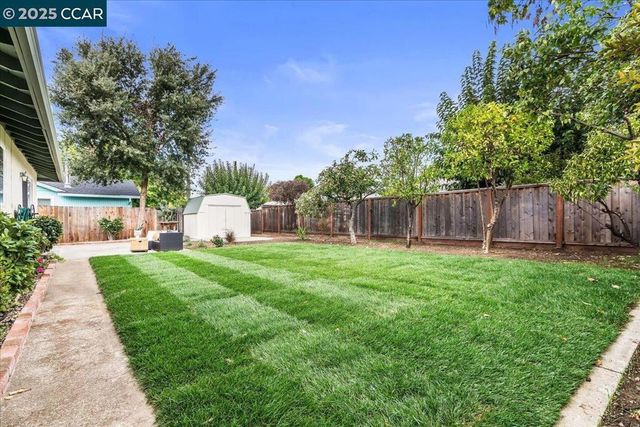 4081 Salem St, Concord, CA 94521