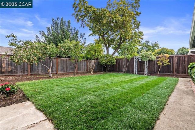 4081 Salem St, Concord, CA 94521