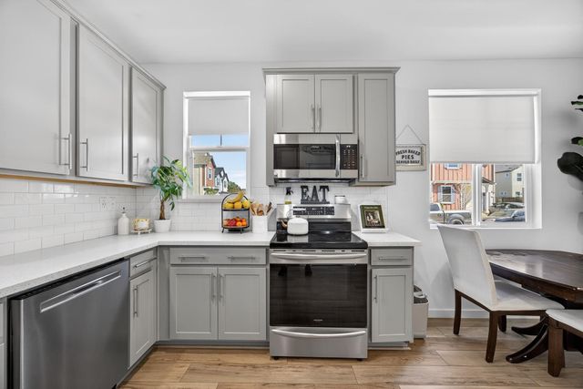 251 Cinema St, Sacramento, CA 95823