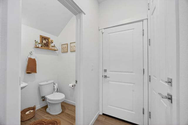 251 Cinema St, Sacramento, CA 95823