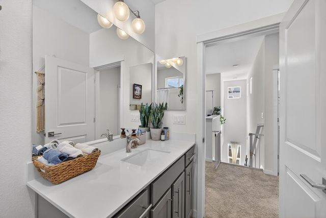 251 Cinema St, Sacramento, CA 95823