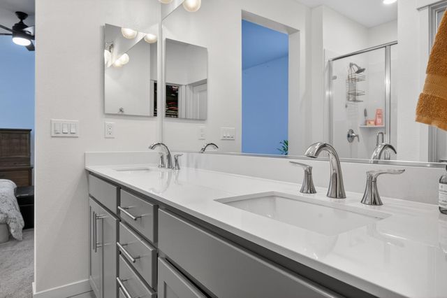 251 Cinema St, Sacramento, CA 95823