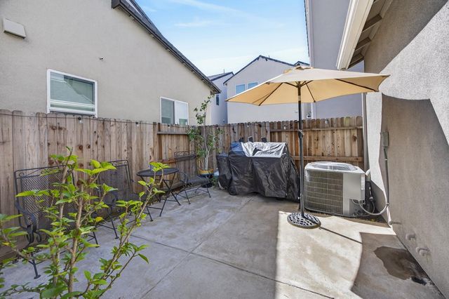 251 Cinema St, Sacramento, CA 95823