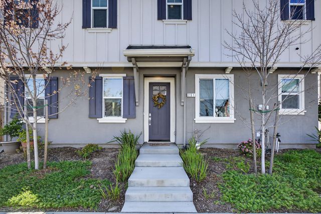 251 Cinema St, Sacramento, CA 95823