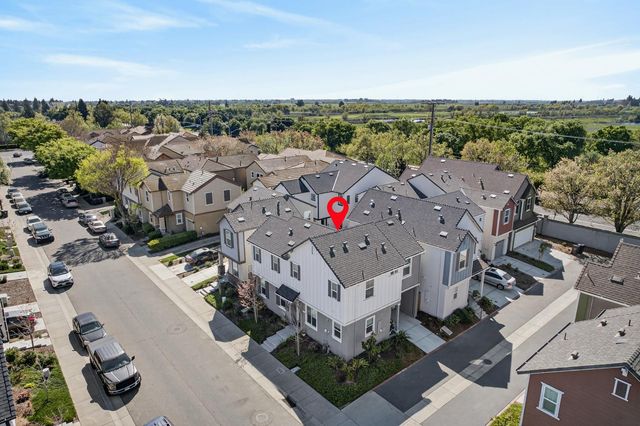 251 Cinema St, Sacramento, CA 95823