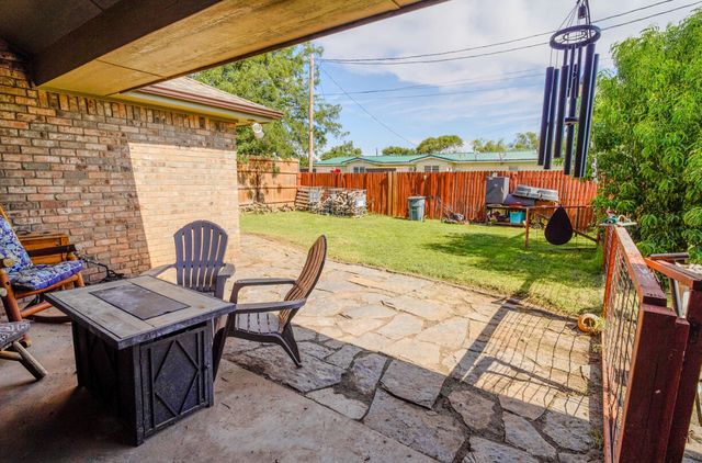 603 15th Street, Shallowater, TX 79363