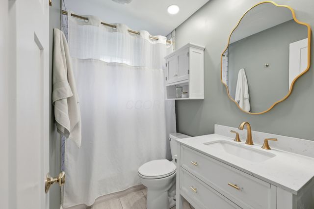 1797 Riverhill Road, Columbus, OH 43221