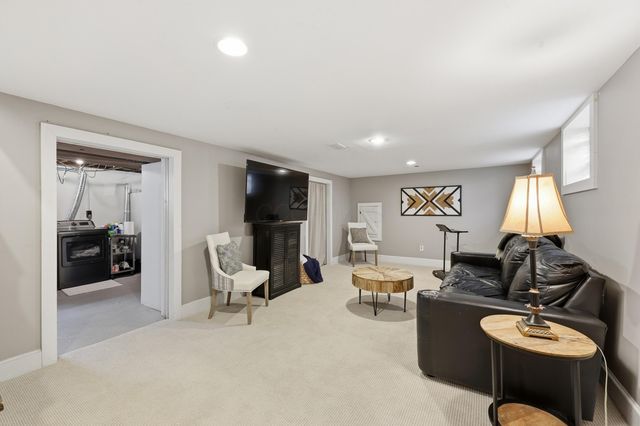 1797 Riverhill Road, Columbus, OH 43221