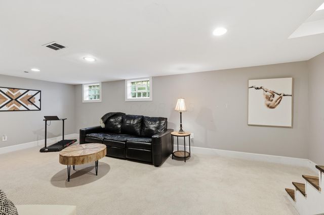 1797 Riverhill Road, Columbus, OH 43221