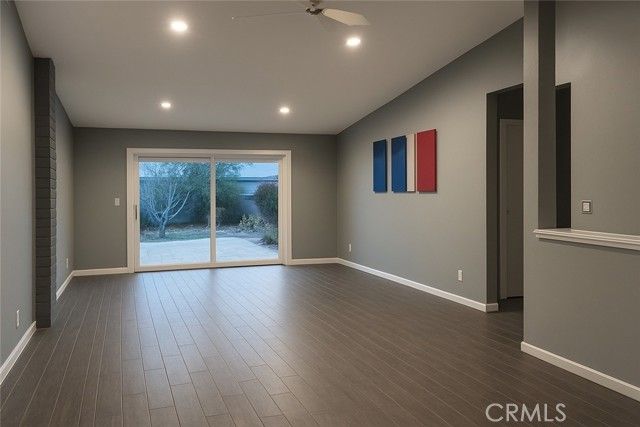 942 Wren Way, San Marcos, CA 92078