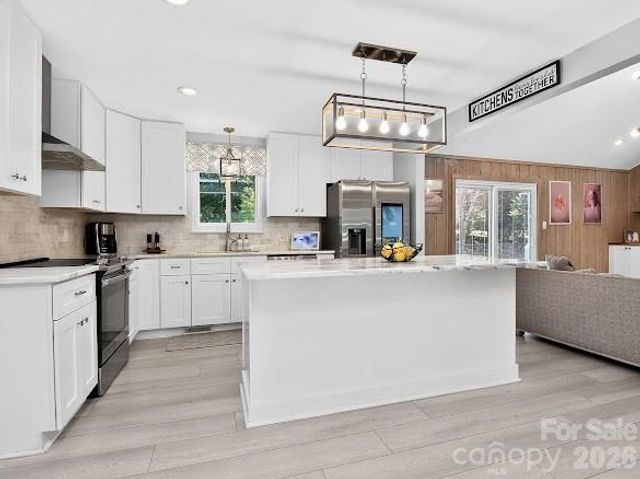 8401 Raintree Lane, Charlotte, NC 28277