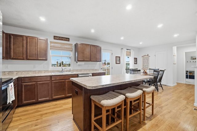 169 Chesapeake Circle 169 Chesapeake Circle, Springfield, OH 45505