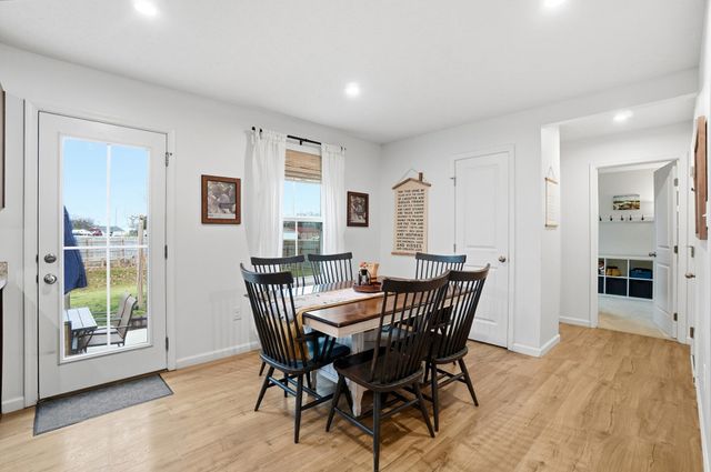 169 Chesapeake Circle 169 Chesapeake Circle, Springfield, OH 45505