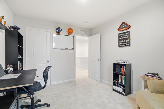 169 Chesapeake Circle 169 Chesapeake Circle, Springfield, OH 45505