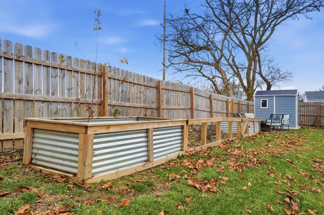 169 Chesapeake Circle 169 Chesapeake Circle, Springfield, OH 45505