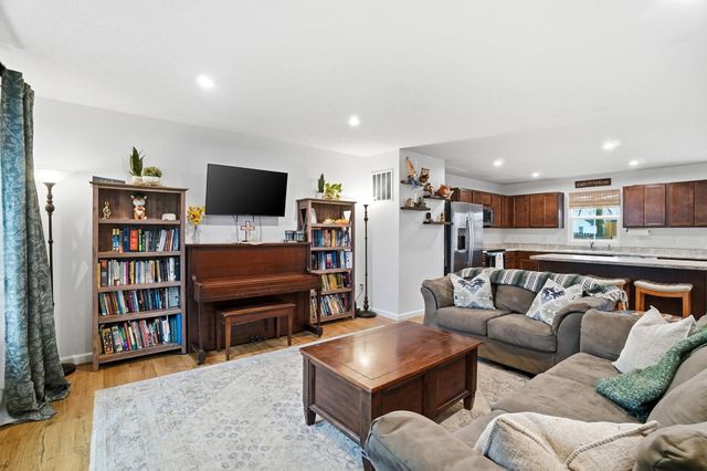 169 Chesapeake Circle 169 Chesapeake Circle, Springfield, OH 45505