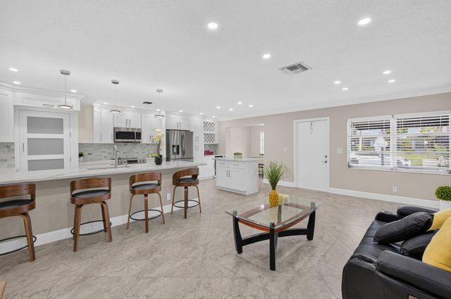5790 WANDA Lane, Delray Beach, FL 33484