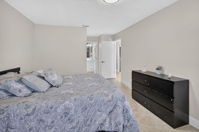 5790 WANDA Lane, Delray Beach, FL 33484