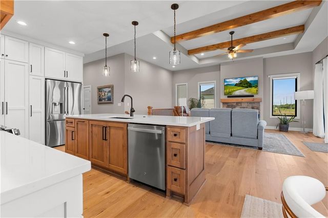 9717 Ingrid Street, De Soto, KS 66018