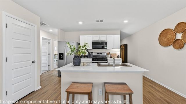 11524 SW 38th Street, Mustang, OK 73064