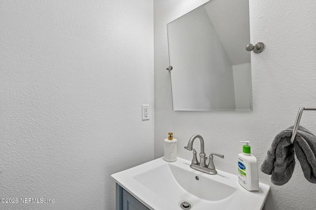 11211 CASTLEMAIN Circle N, Jacksonville, FL 32256
