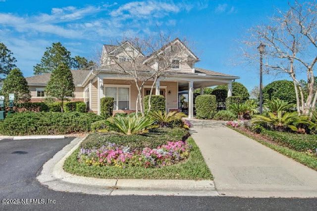 11211 CASTLEMAIN Circle N, Jacksonville, FL 32256