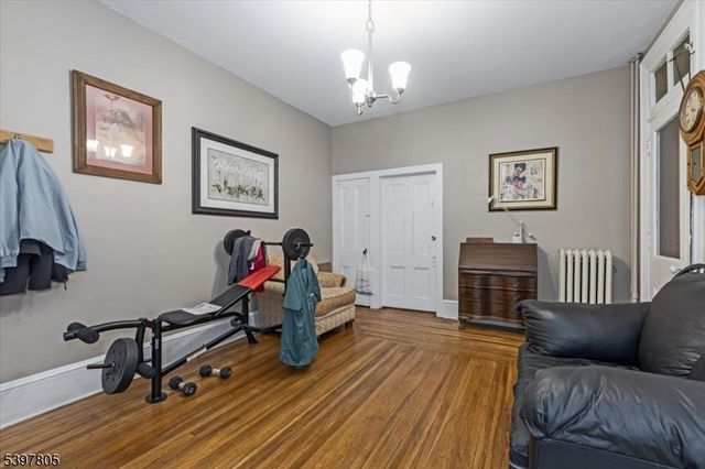 99 S Main St, Phillipsburg Town, NJ 08865