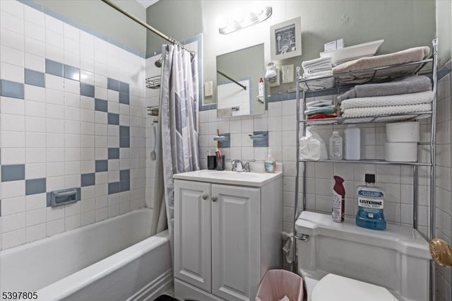 99 S Main St, Phillipsburg Town, NJ 08865