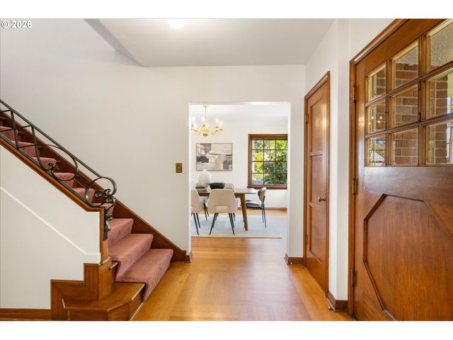 3045 Ne 32ND Pl, Portland, OR 97212