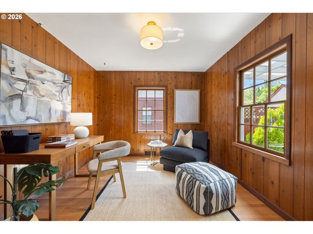 3045 Ne 32ND Pl, Portland, OR 97212