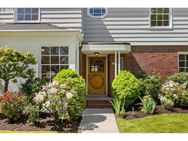3045 Ne 32ND Pl, Portland, OR 97212