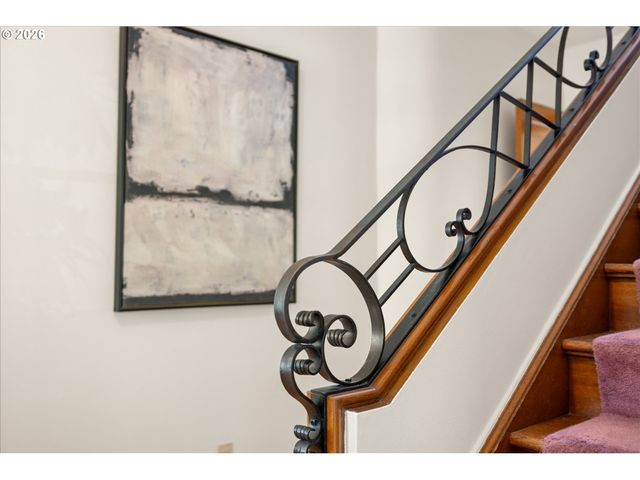 3045 Ne 32ND Pl, Portland, OR 97212