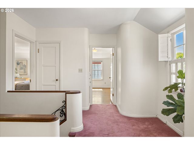 3045 Ne 32ND Pl, Portland, OR 97212