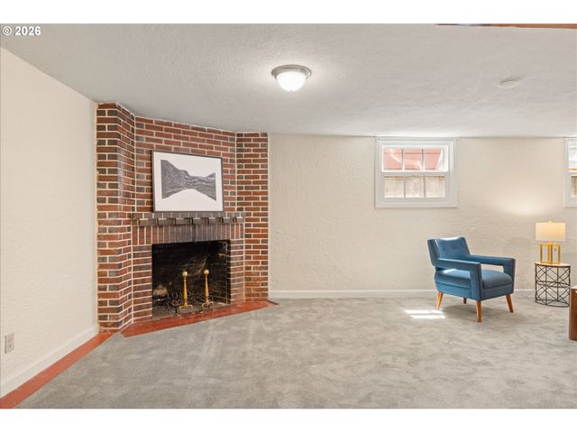 3045 Ne 32ND Pl, Portland, OR 97212