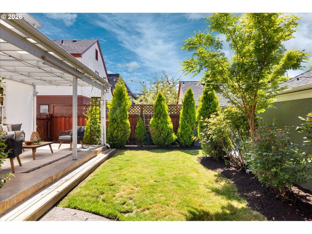 3045 Ne 32ND Pl, Portland, OR 97212