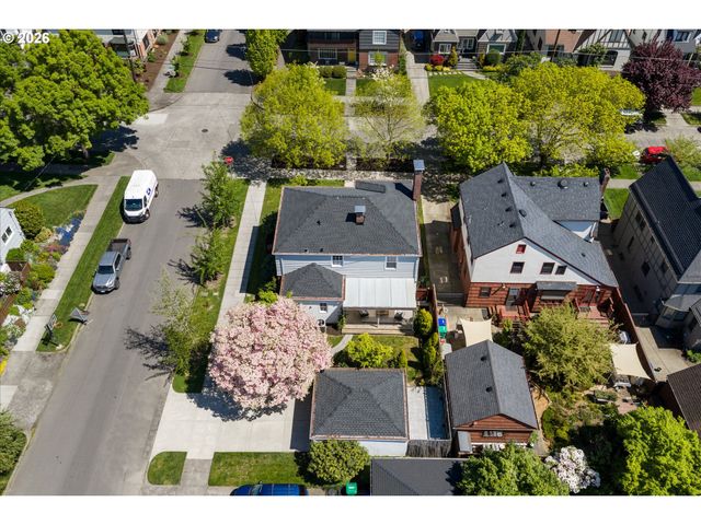 3045 Ne 32ND Pl, Portland, OR 97212