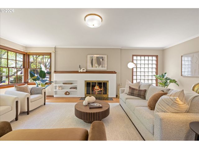 3045 Ne 32ND Pl, Portland, OR 97212