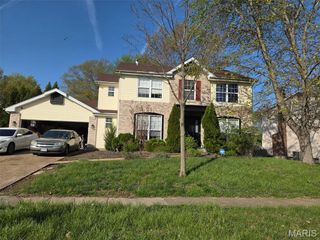 1165 English Saddle Road, Florissant, MO 63034