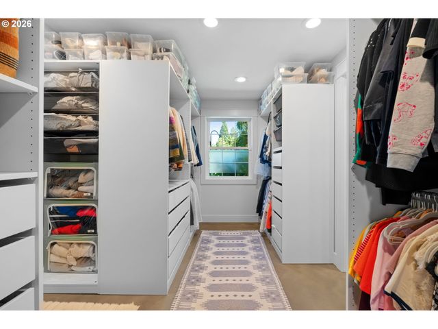 8795 Sw BIRCHWOOD Rd, Portland, OR 97225