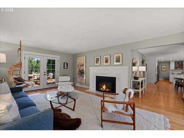 8795 Sw BIRCHWOOD Rd, Portland, OR 97225