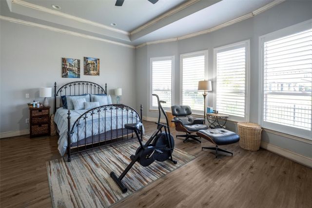 115 Lake Sterling Gate Drive, Spring, TX 77379