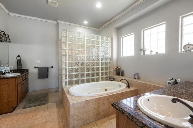 115 Lake Sterling Gate Drive, Spring, TX 77379