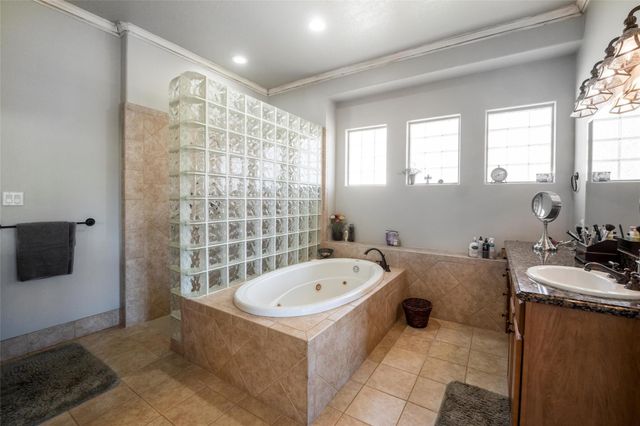 115 Lake Sterling Gate Drive, Spring, TX 77379