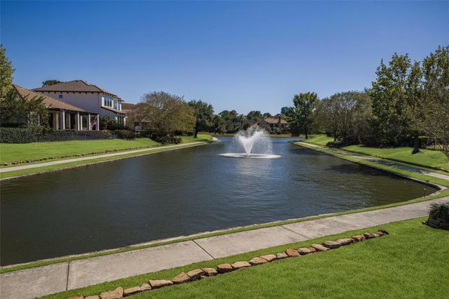 115 Lake Sterling Gate Drive, Spring, TX 77379