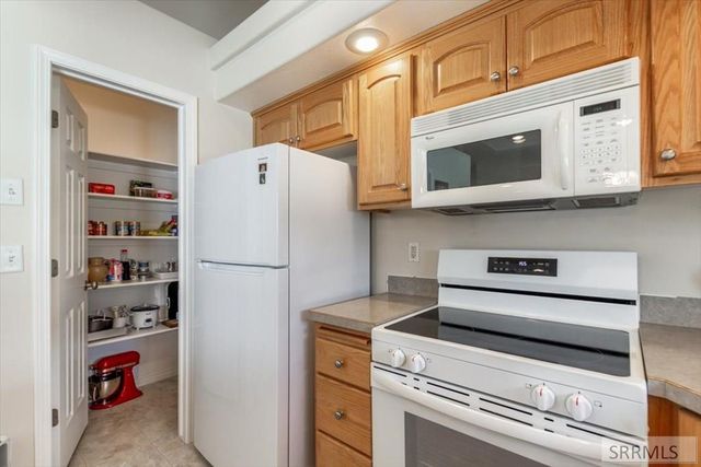 3838 Summerridge Cir, Ammon, ID 83406