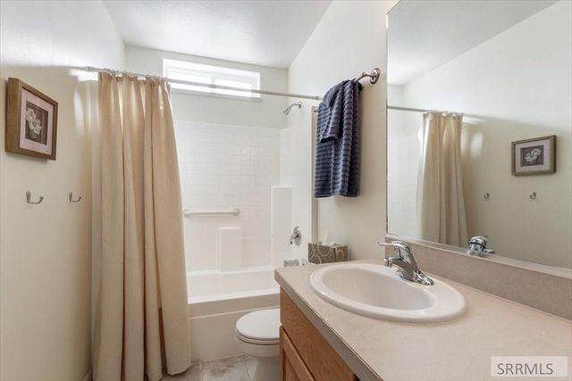 3838 Summerridge Cir, Ammon, ID 83406