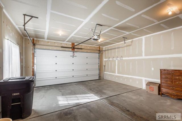 3838 Summerridge Cir, Ammon, ID 83406